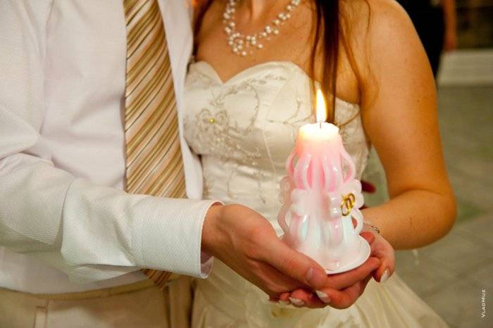 Семейный очаг на свадьбе своими руками: трогательные слова во время зажжения