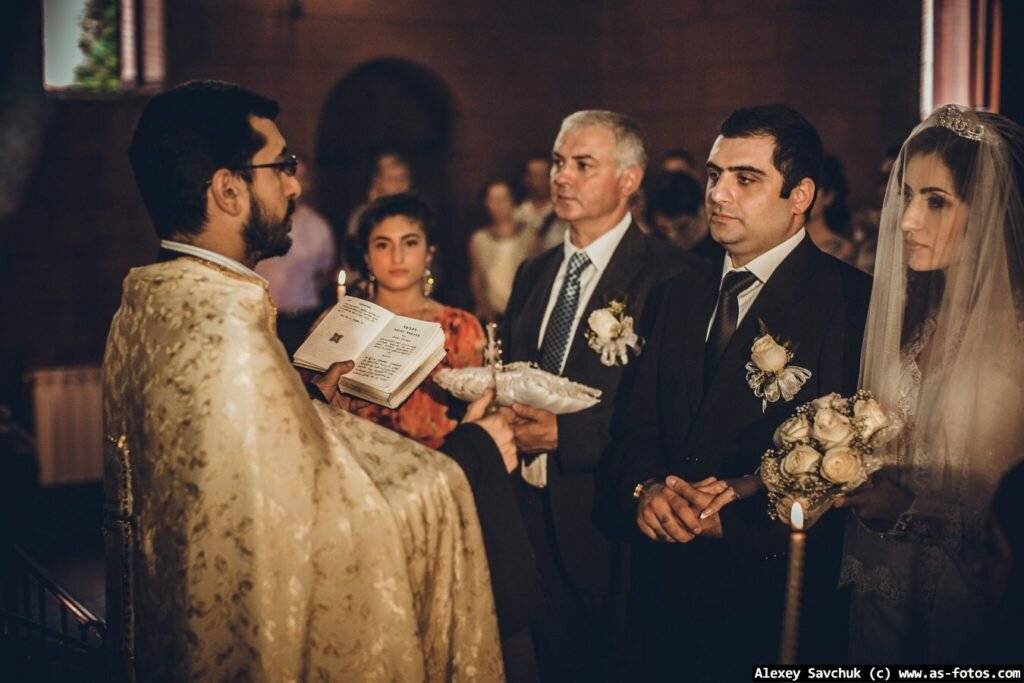 Первая брачная ночь у армян: как проходит?