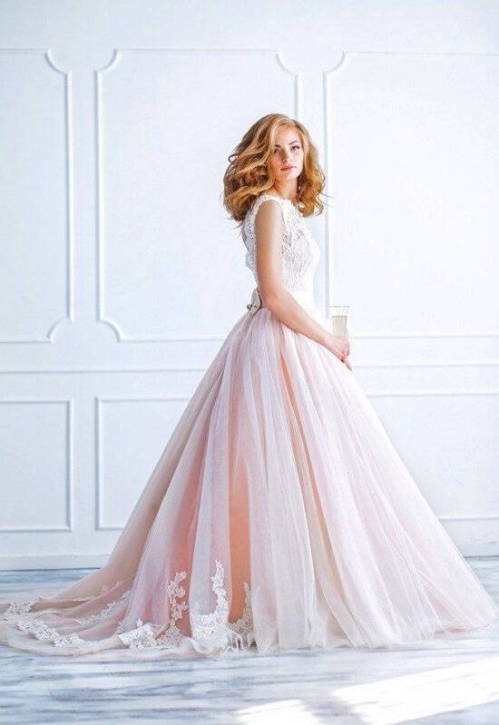 Платье для невесты цвета пудры: фасоны, ткани, оттенки
