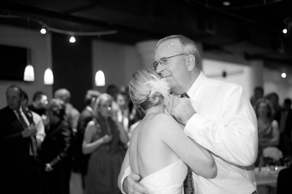 Свадебный танец отца и дочери: как подготовиться и какую песню выбрать