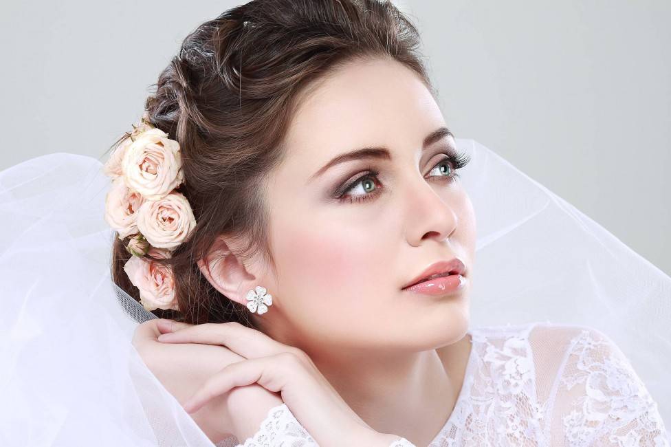 Какой сделать свадебный макияж для карих глаз?
