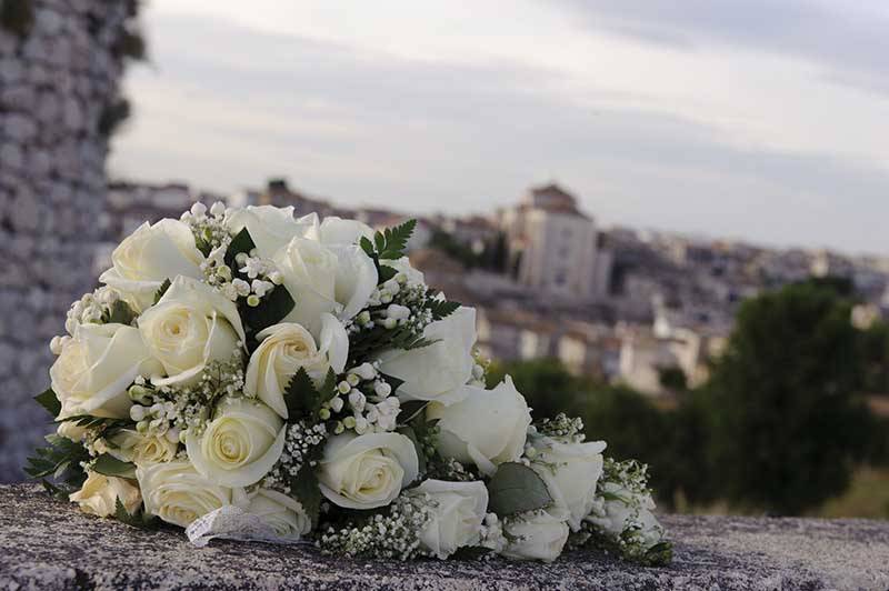 Какие цветы дарить на годовщины свадьбы в зависимости от количества прожитых лет в браке.