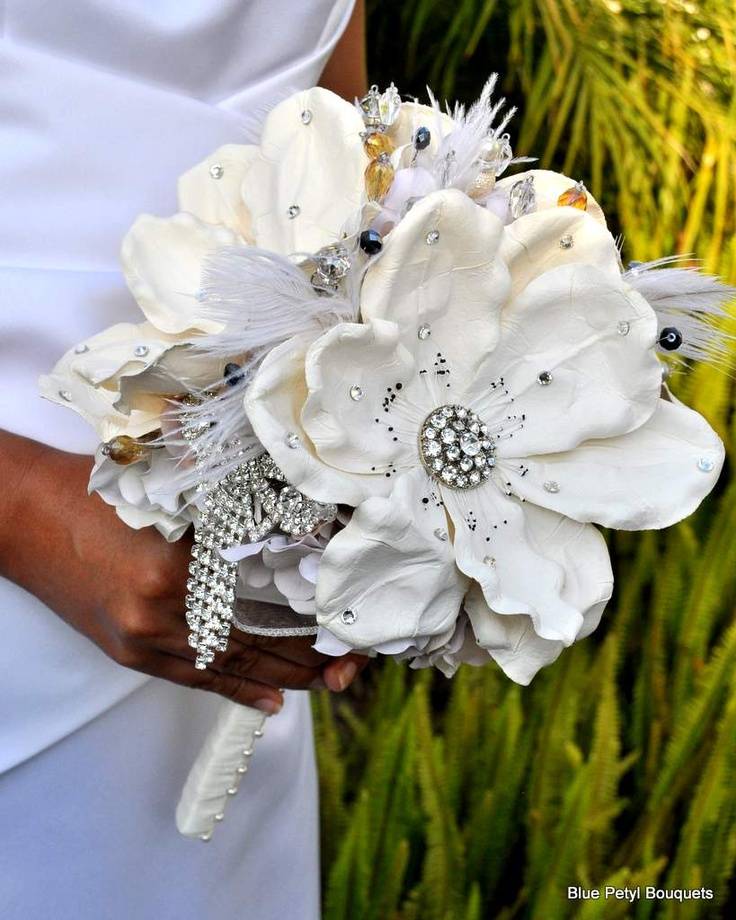 Какие цветы выбрать для букета невесты