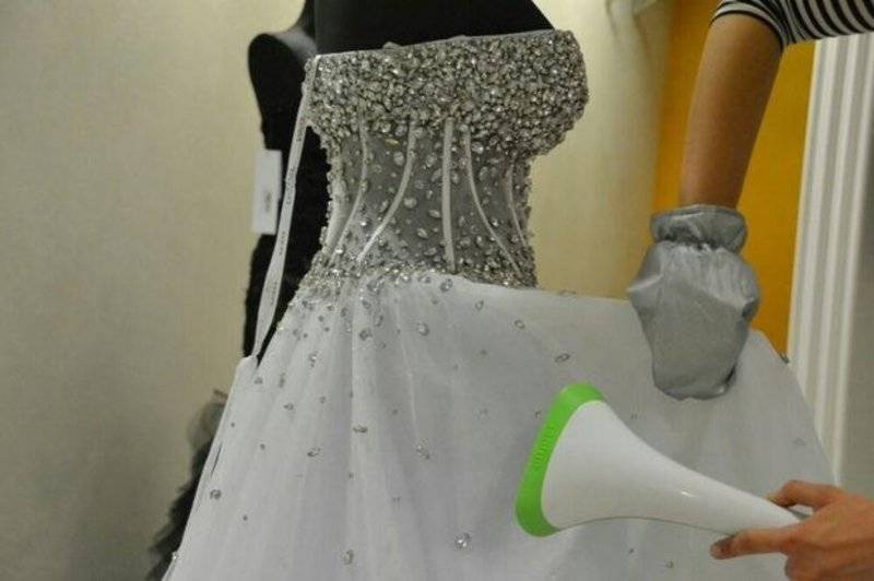 Гладим и отпариваем свадебное платье