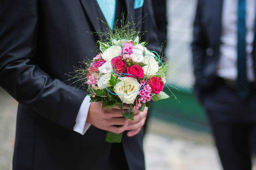 Свадебная шпаргалка: кто покупает букет жениха для невесты?