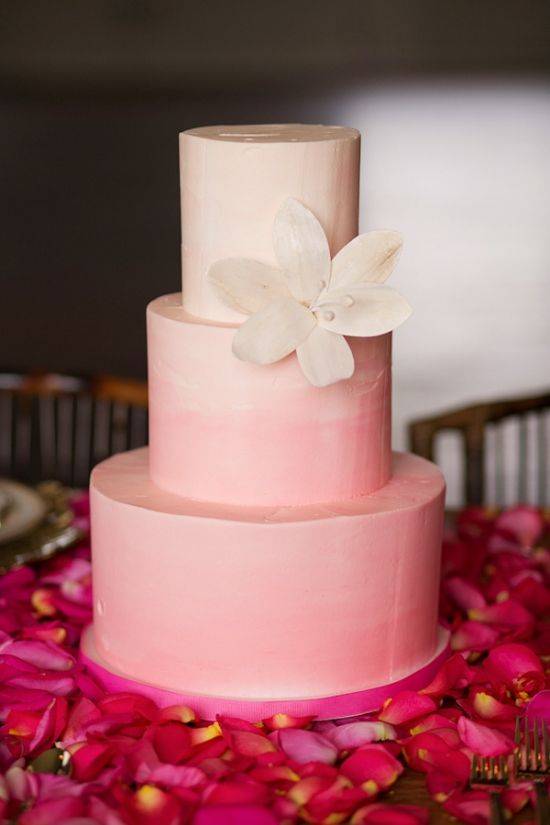 Свадебный торт омбре: особенности десерта, фото и идеи оформления