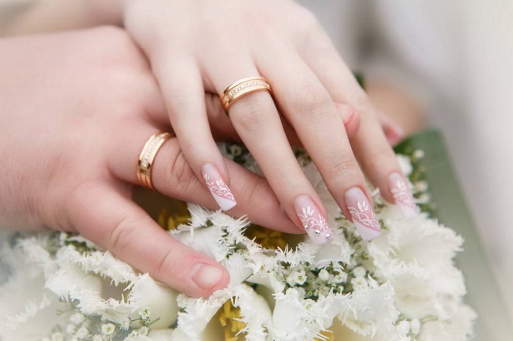 Дизайн ногтей на свадьбу: 100 красивых и стильных фото новинок для невесты
