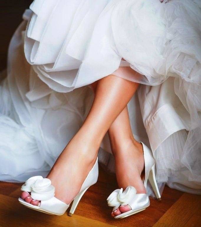 Можно ли выкидывать свадебные туфли приметы. туфли для невесты и свадебные приметы
