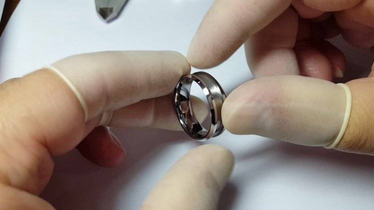 Как уменьшить размер кольца в домашних условиях