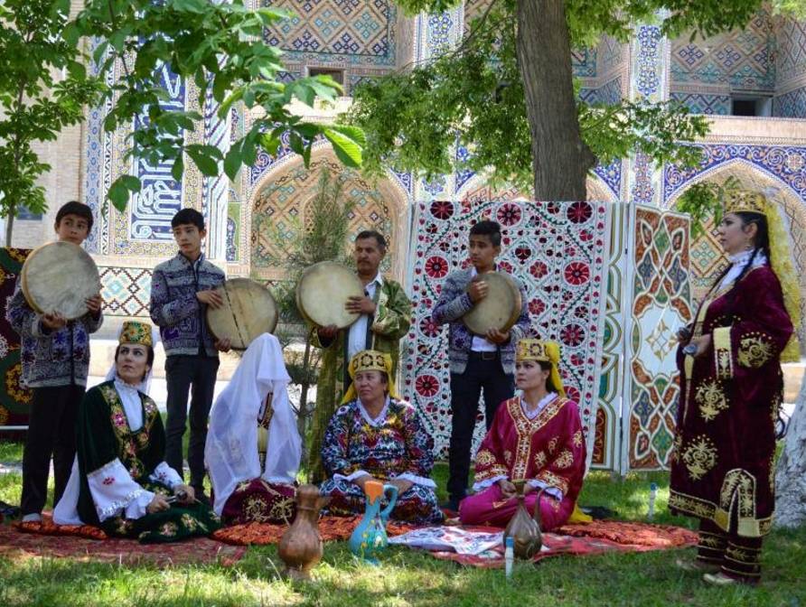 Традиции узбекской свадьбы: от сватовства до брачной ночи