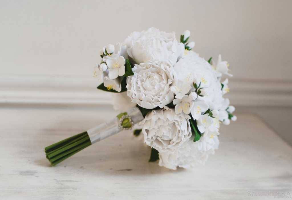 Свадебный букет невесты: какие выбрать цветы, стиль, размеры