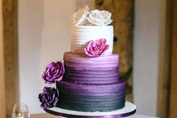Свадебный торт фиолетового цвета: идеи и советы по выбору