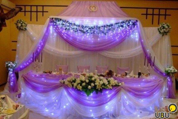 Как оформить свадебный зал в сиреневом цвете: декор и аксессуары