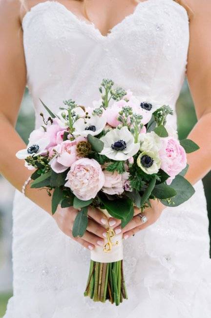 Ранункулюс букет невесты - варианты композиций и сочетания с другими цветами, фото