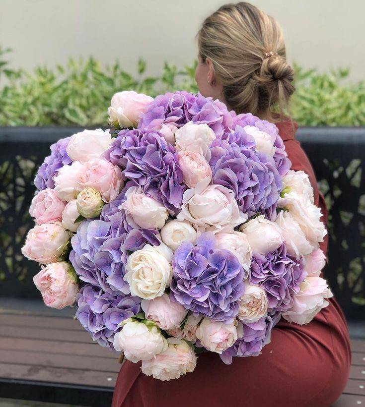 ? фиолетовый свадебный букет для невесты - фото идеи 2020