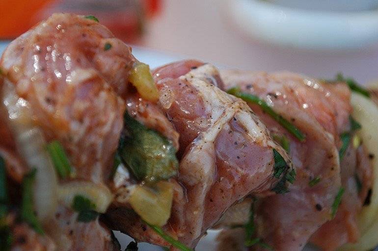 Шашлык из свинины + самый вкусный маринад чтобы мясо было мягким и сочным