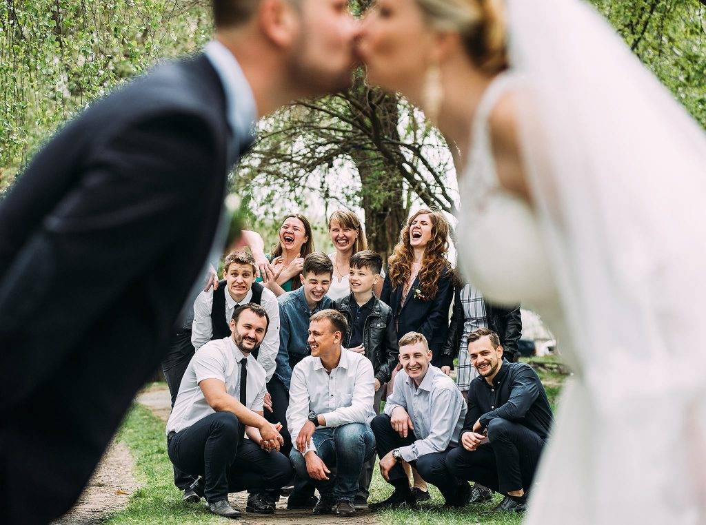 Идеи для фотосессии невесты со свидетельницами - hot wedding