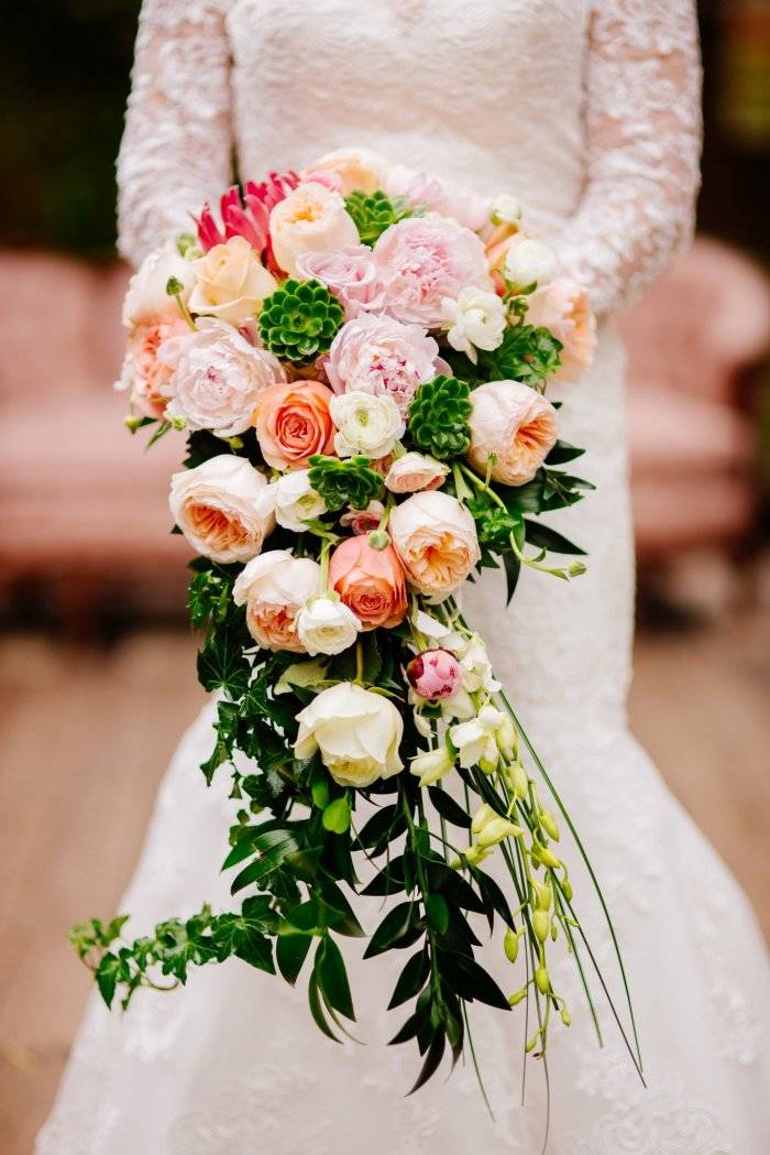 Свадебные букеты. 220 фотографий лучших произведений флористов для невесты.