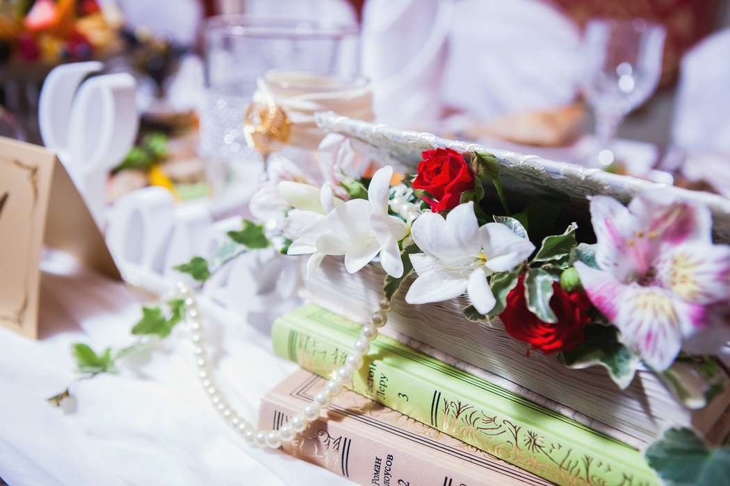 Флористика и декор на свадьбу: в чем особенности и зачем нужны услуги профессионала