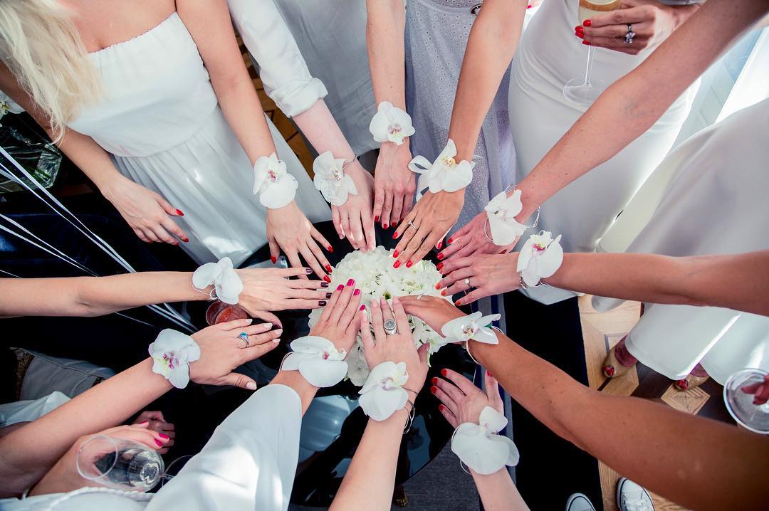 Сюрприз на девичник для невесты: лучшие идеи, как удивить подружку