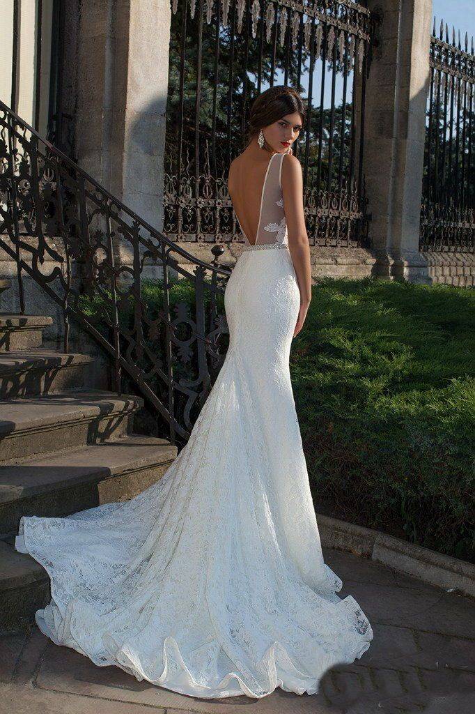 Помогаем в выборе свадебного платья с открытой спиной