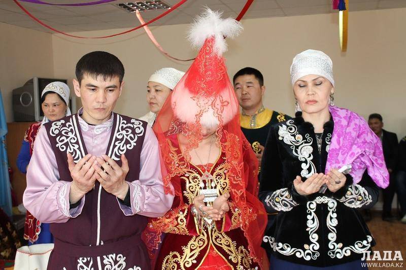 Национальные традиции и обряды казахов: описание и обзор