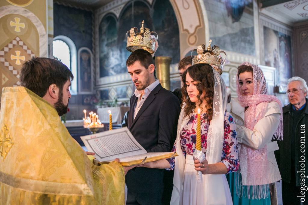 Как фотографировать в церкви: венчание, крещение › цифровая фотография