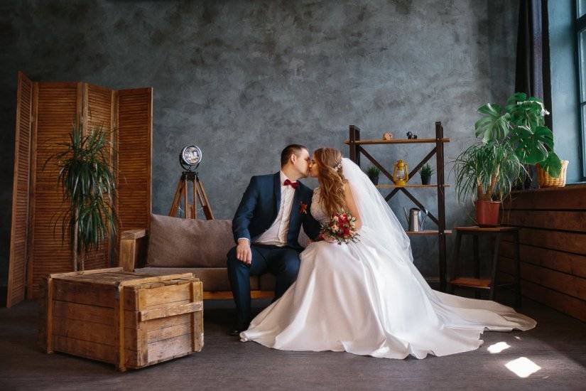 Что нужно знать о свадебной фотосессии в студии