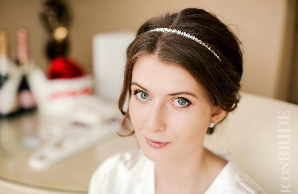 Великолепная семёрка: выбираем свадебные прически на собранные волосы – 7 элегантных вариантов