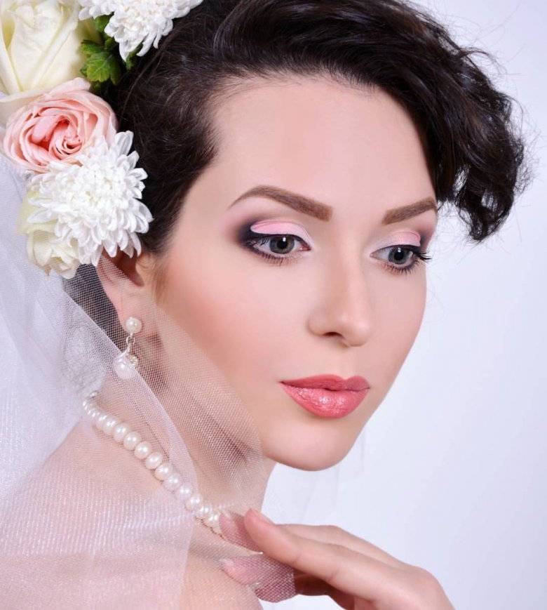 Модные тенденции свадебного макияжа 2020: от нюда и монохрома до стрелок и блеска на глазах