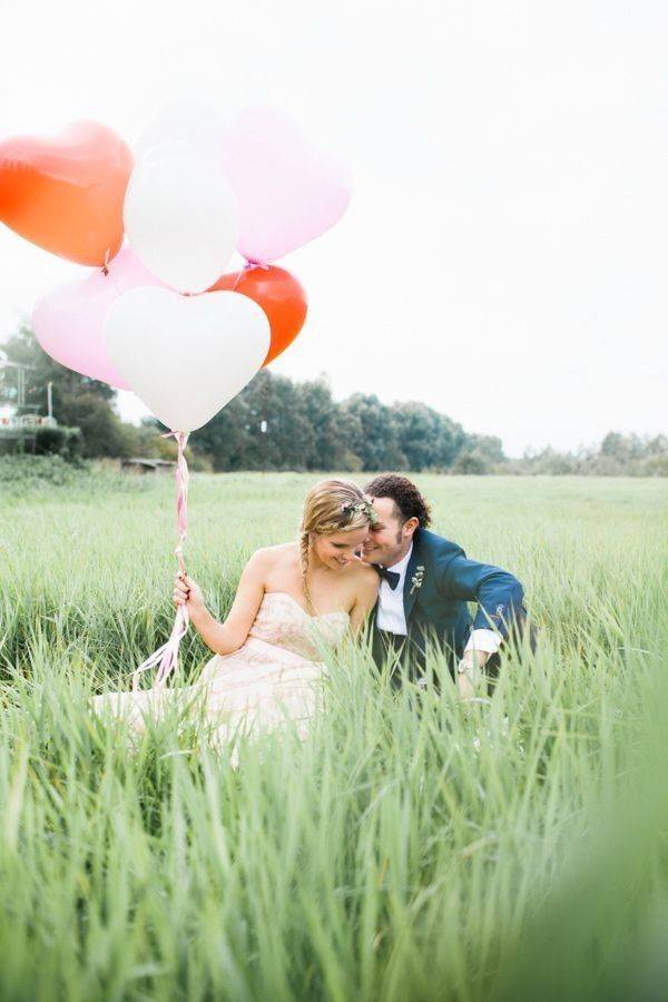 Свадебная фотосессия с шарами: идеи для съёмки