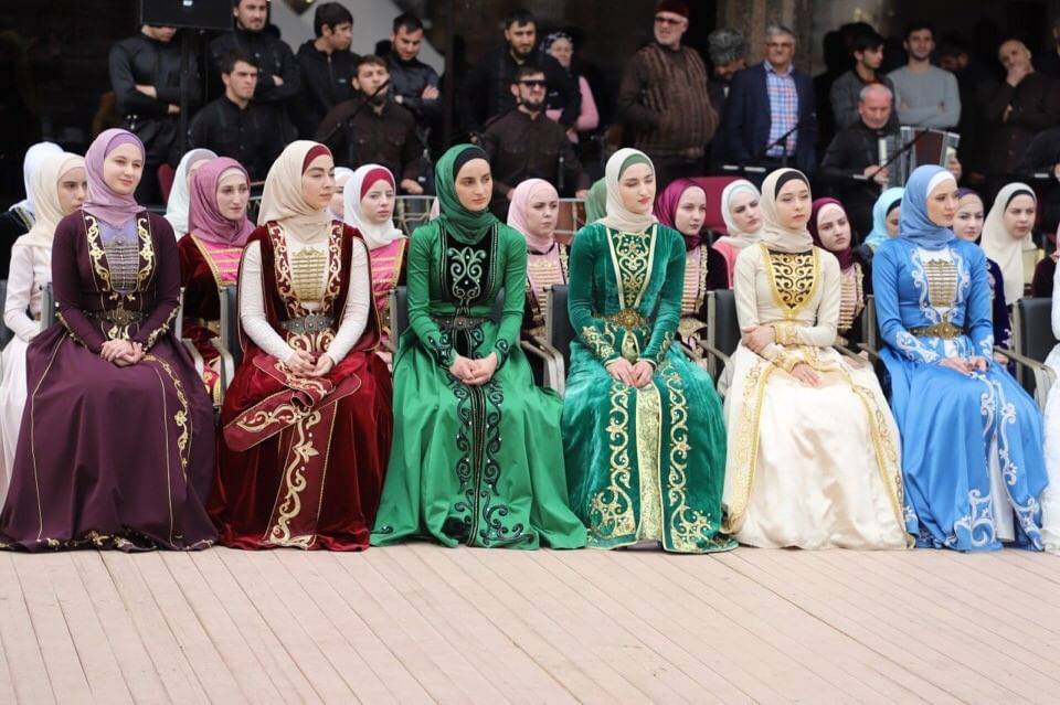 Красивые традиции чеченской свадьбы