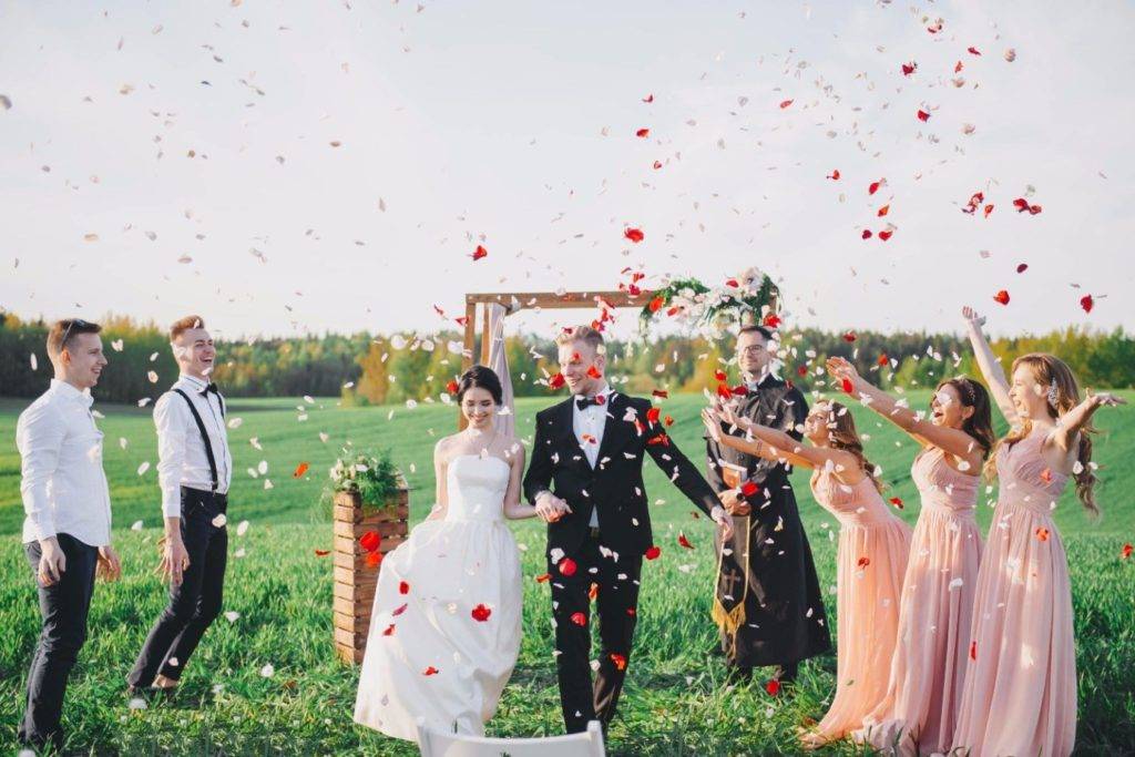Как организовать маленькую свадьбу на 15-20 человек – 4 креативные идеи