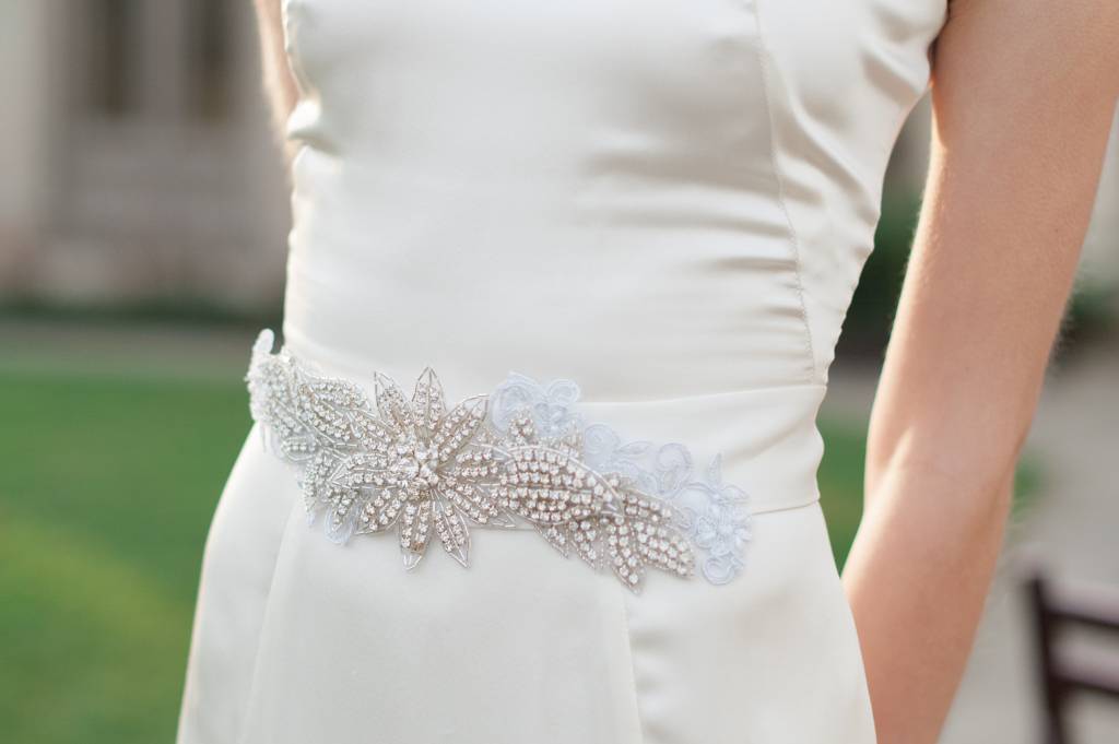 Пояс для свадебного платья как один из главных аксессуаров наряда