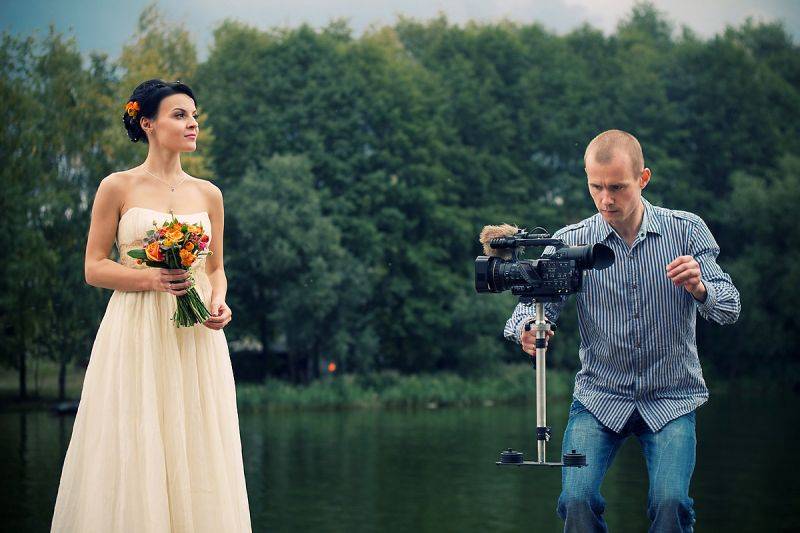 Что нужно обсудить с видеооператором, чтобы получить стильный свадебный фильм
