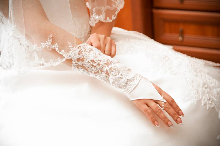Свадебные перчатки - 78 фото идеально красивых новинок сезона