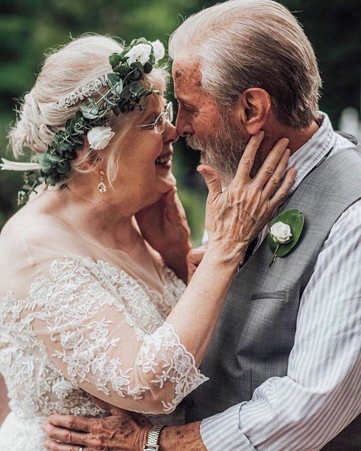 45 лет (сапфировая свадьба)