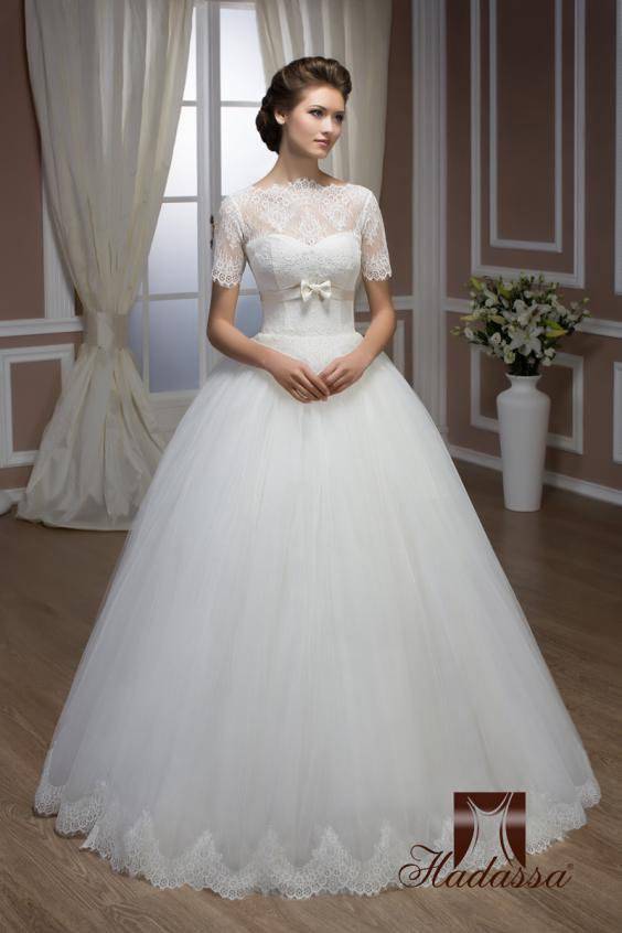 Закрытые свадебные платья: чем хороши и как выбрать наряды с длинными рукавами, кружевные, для беременных и другие по фото и рекомендациям.