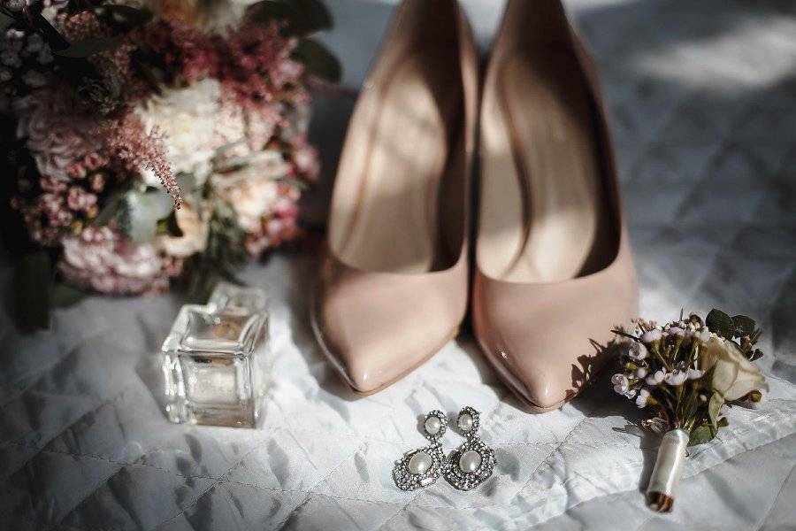 Почему невесте нельзя обувать на свадьбу босоножки