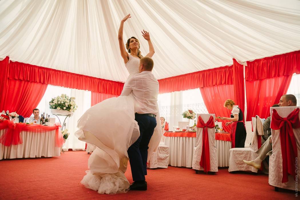 Свадебный танец жениха и невесты, постановка первого танца молодых