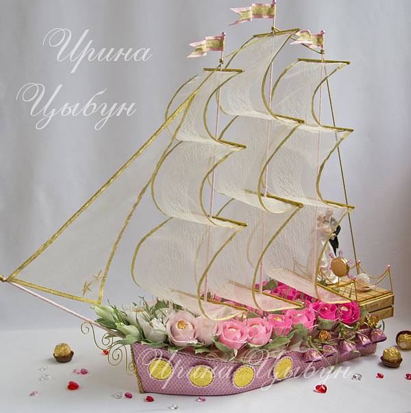 Свадебный корабль, торт, лебеди, беседка из конфет – сладкие композиции своими руками