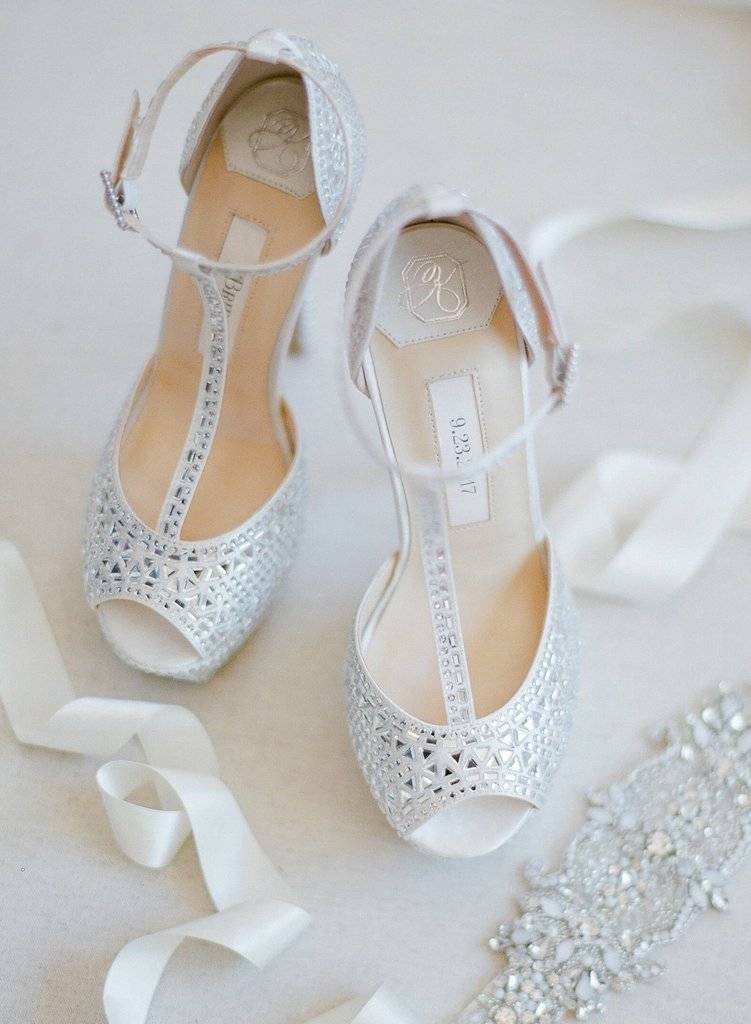 Свадебная обувь без каблука – фото