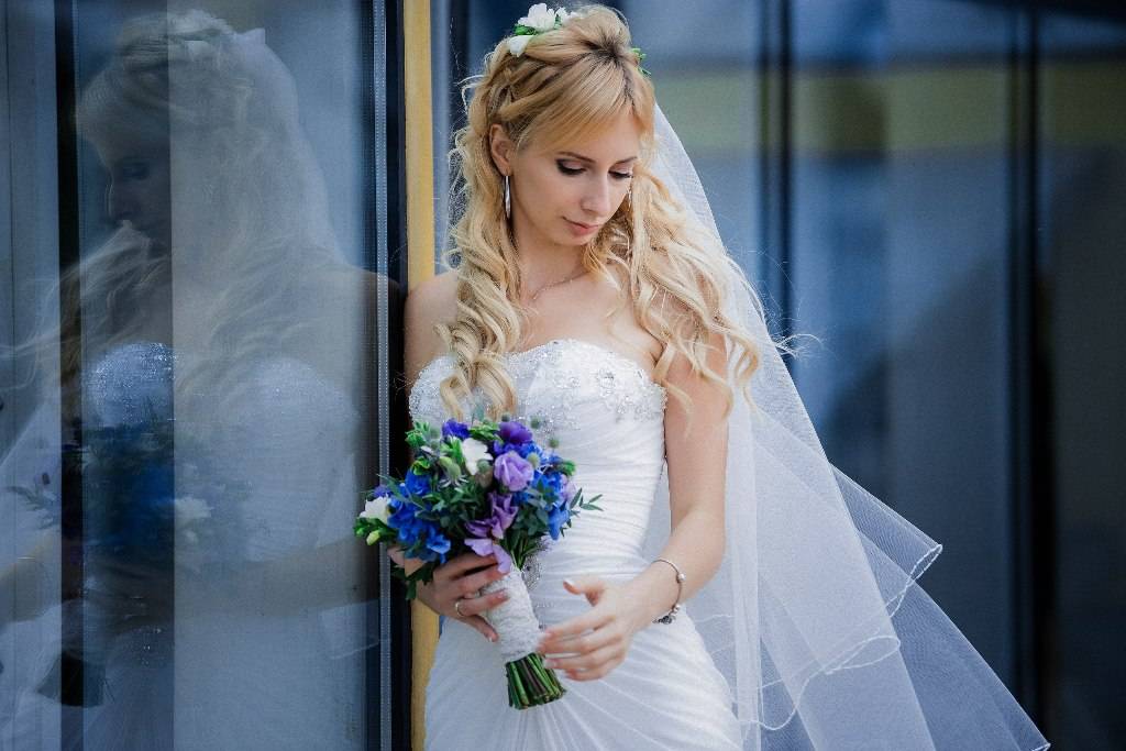 Самые популярные свадебные прически с фатой: лучшие идеи и советы
