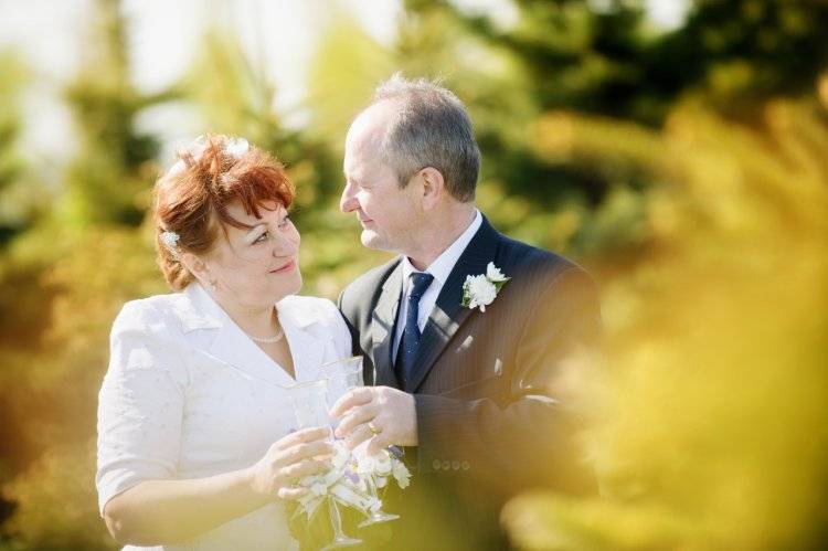 ᐉ как отметить 25 лет совместной жизни дома. как отметить серебряную свадьбу: полезные советы - svadba-dv.ru