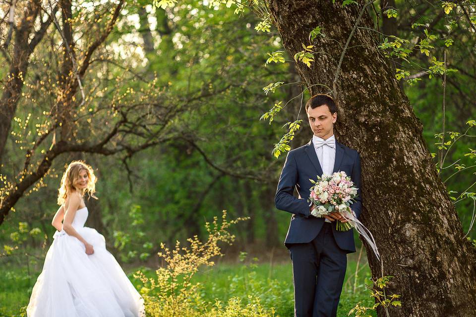 Свадьба ранней весной: как создать романтичный праздник? свадебный наряд жениха и невесты. весенняя свадьба: оформление зала