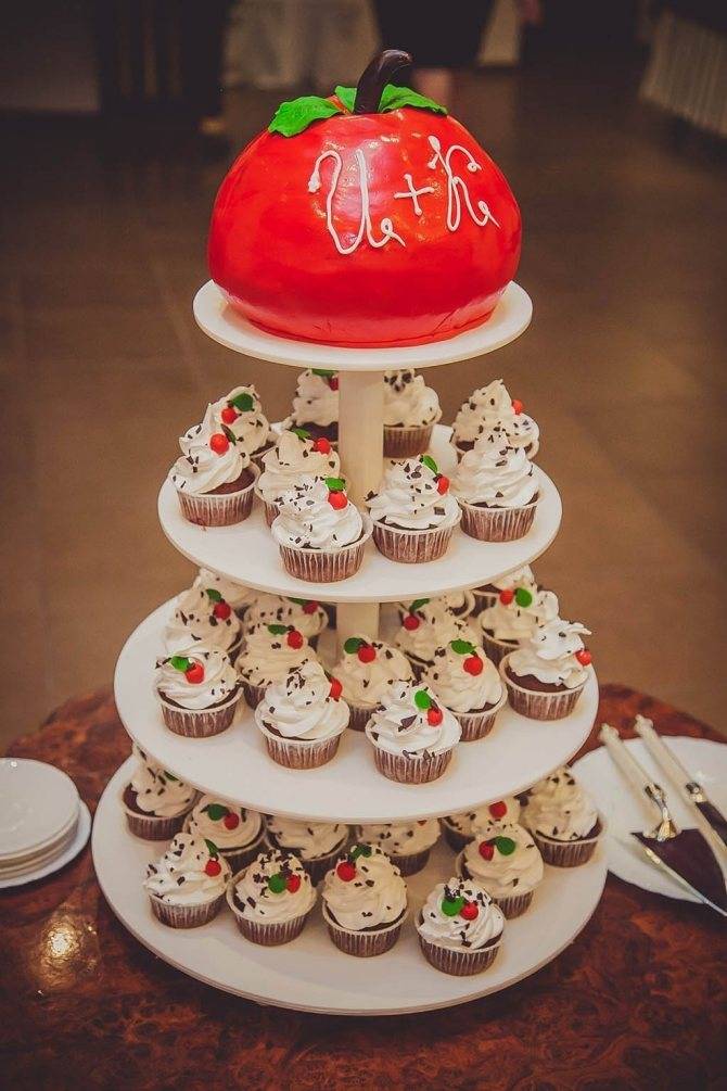 Свадебный торт с капкейками: идеи с фото