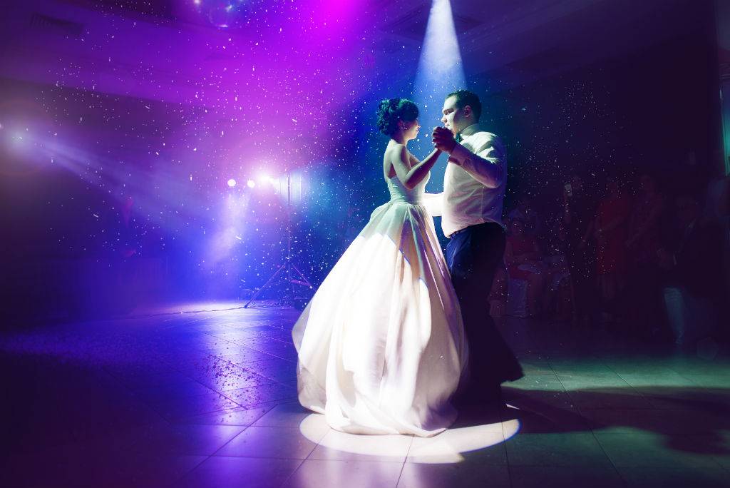Музыка для свадебного танца ???? жениха и невесты, самые популярные романтические композиции
