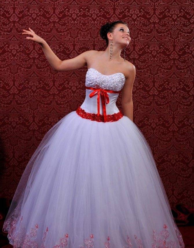 Эксклюзивные красные свадебные платья: фото, фасоны