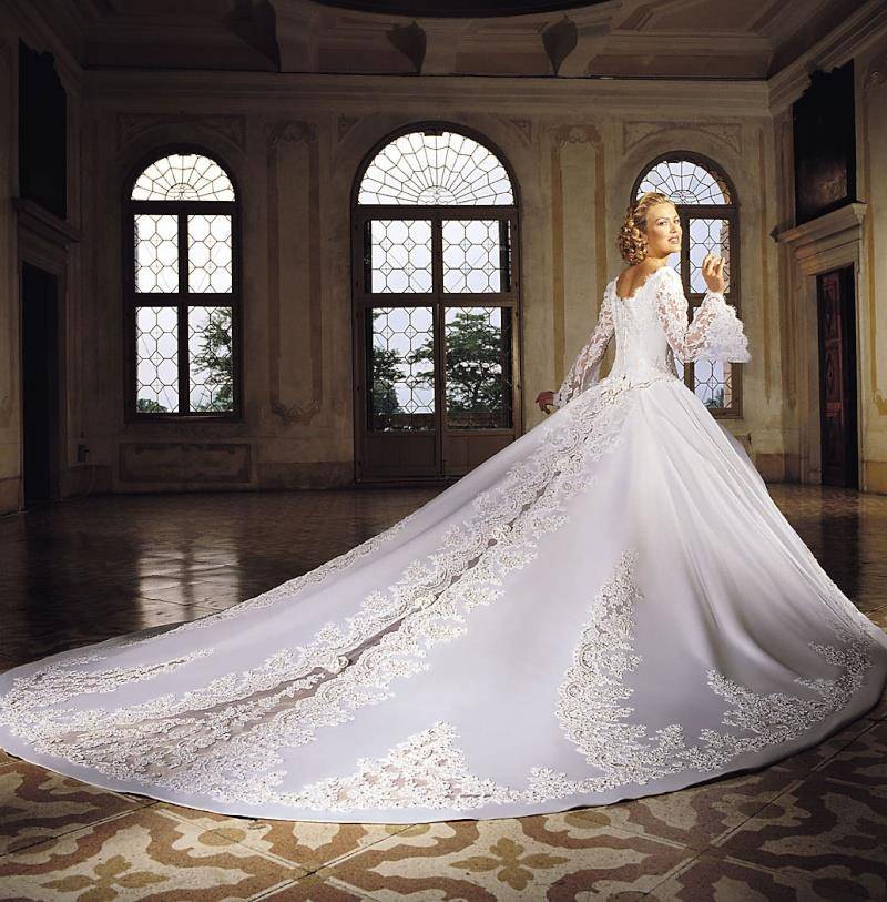 Свадебные платья русалка со шлейфом 2020 года - популярные модели и фасоны, советы по выбору с фото и видео