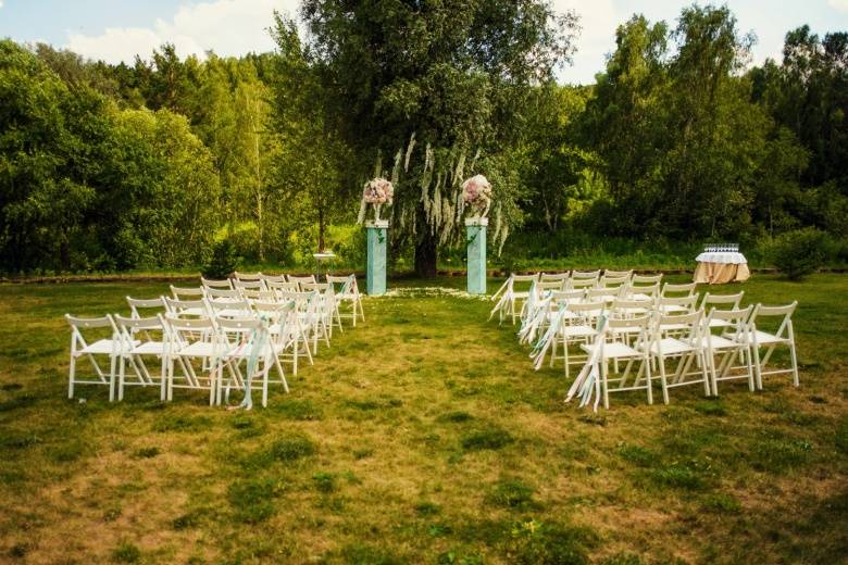 Конкурсы на свадьбу на природе летом и зимой: испытания для гостей и молодых, без тамады и на годовщину супружества